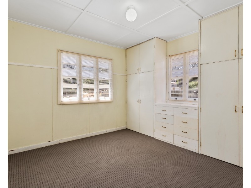 74C Mackenzie Street, Mount Lofty QLD 4350