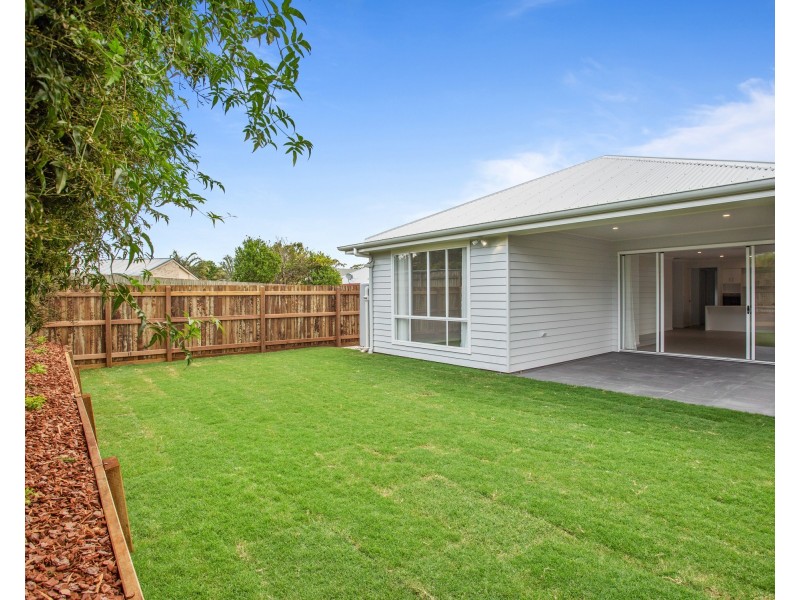596 Hume Street, Middle Ridge QLD 4350