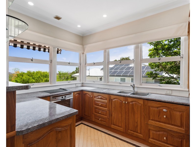 8  Perth Street, Rangeville QLD 4350