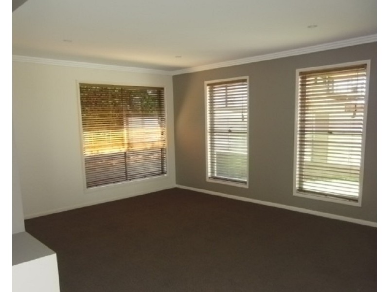 2/14 Mason Court, Kearneys Spring QLD 4350
