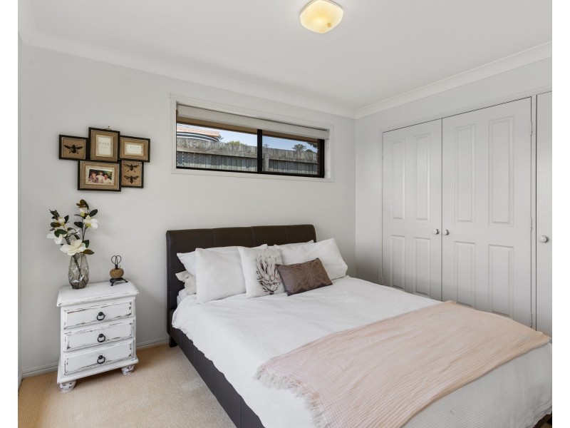 25 Ravenscourt Street, Centenary Heights QLD 4350