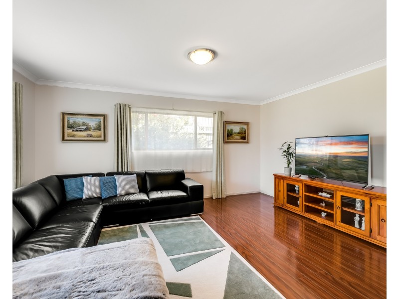 18 Tarlington Street, Middle Ridge QLD 4350