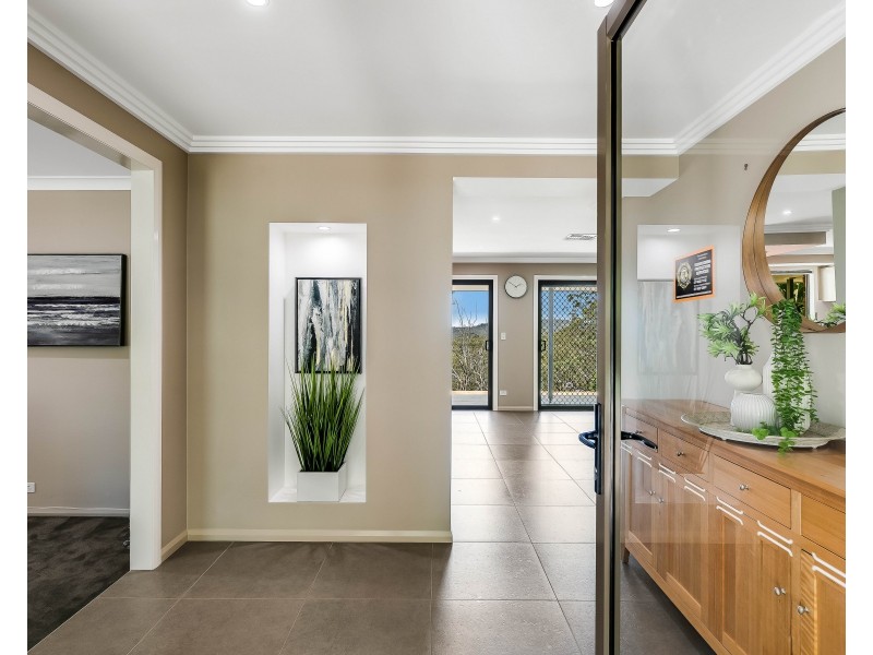 14 Inadale Court, Middle Ridge QLD 4350