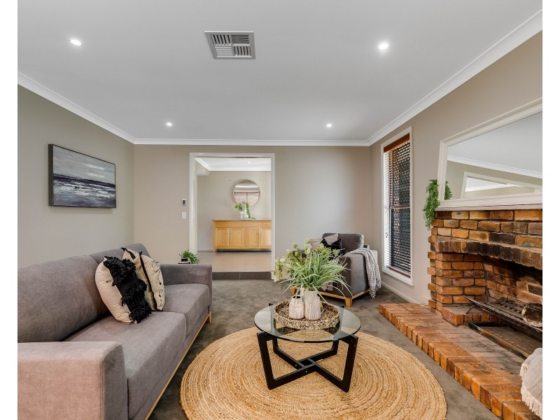 14 Inadale Court, Middle Ridge QLD 4350