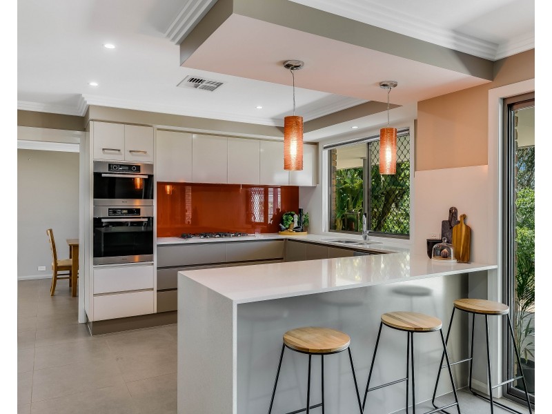 14 Inadale Court, Middle Ridge QLD 4350