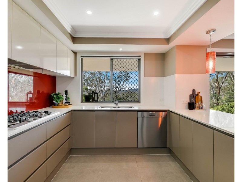 14 Inadale Court, Middle Ridge QLD 4350