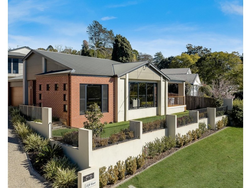 1/23a East Street, East Toowoomba QLD 4350