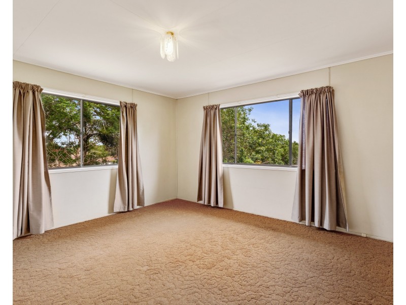 4 Maker Street, Rangeville QLD 4350