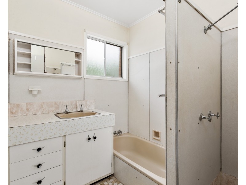 4 Maker Street, Rangeville QLD 4350