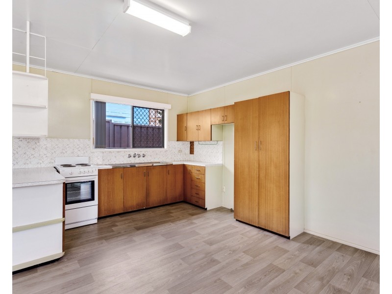 4 Maker Street, Rangeville QLD 4350
