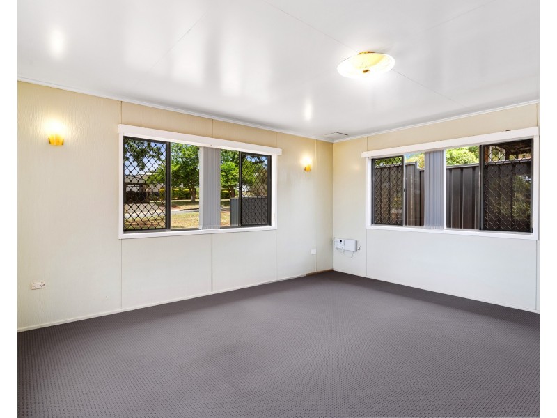 4 Maker Street, Rangeville QLD 4350