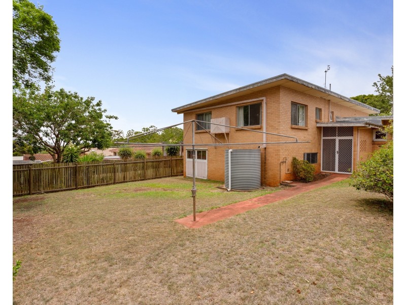 4 Maker Street, Rangeville QLD 4350