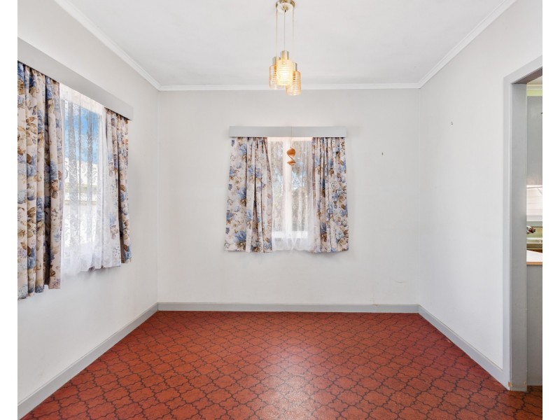 22 Welcombe Avenue, Rockville QLD 4350