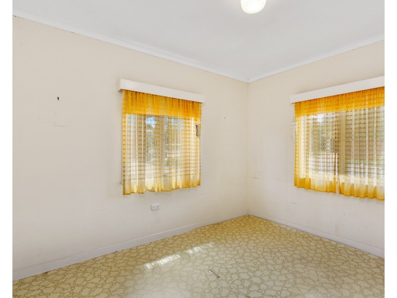 22 Welcombe Avenue, Rockville QLD 4350