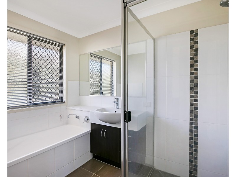 310 Ramsay Street, Middle Ridge QLD 4350