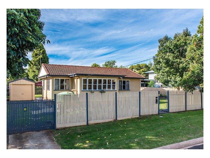 15 Queen Street, East Toowoomba QLD 4350