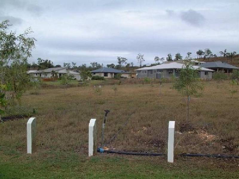 8 Genesta Court, Bushland Beach QLD 4818