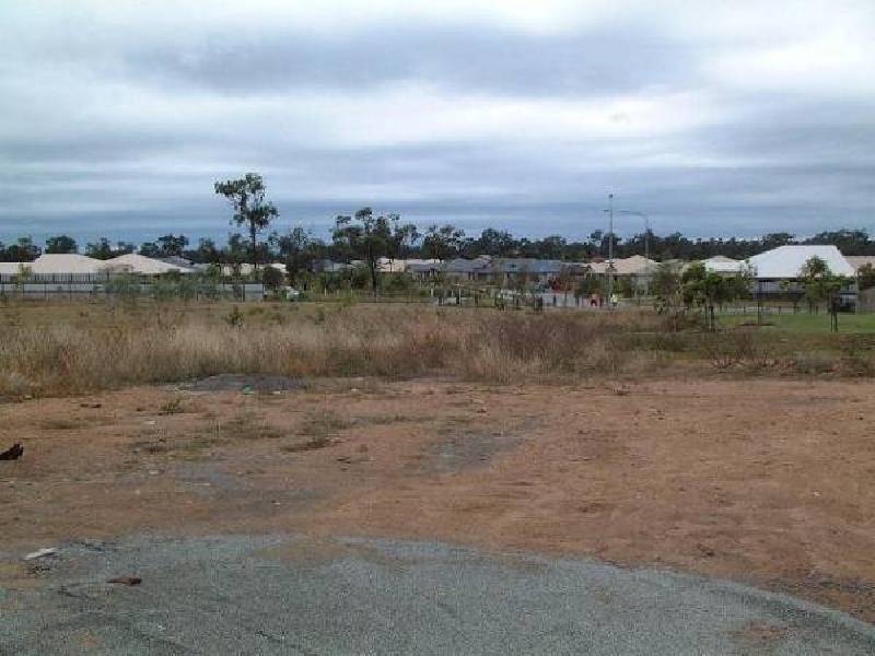 8 Genesta Court, Bushland Beach QLD 4818