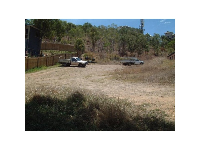 76 Yarrawonga Drive, Castle Hill QLD 4810