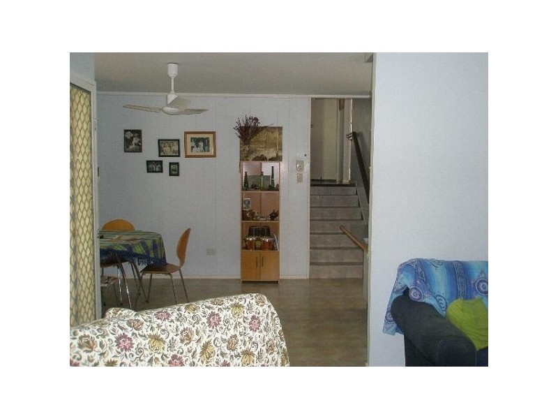 8 Garden Street, Mundingburra QLD 4812