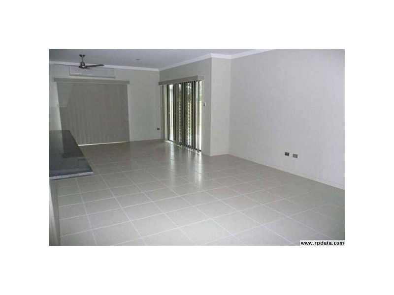 19 Eshelby Street, Bushland Beach QLD 4818