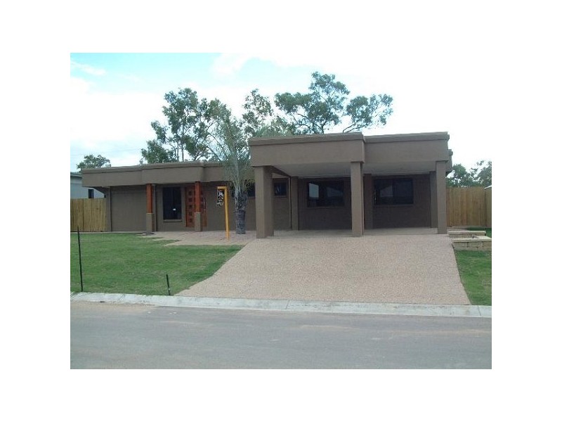 18 Puffer Court, Mount Louisa QLD 4814