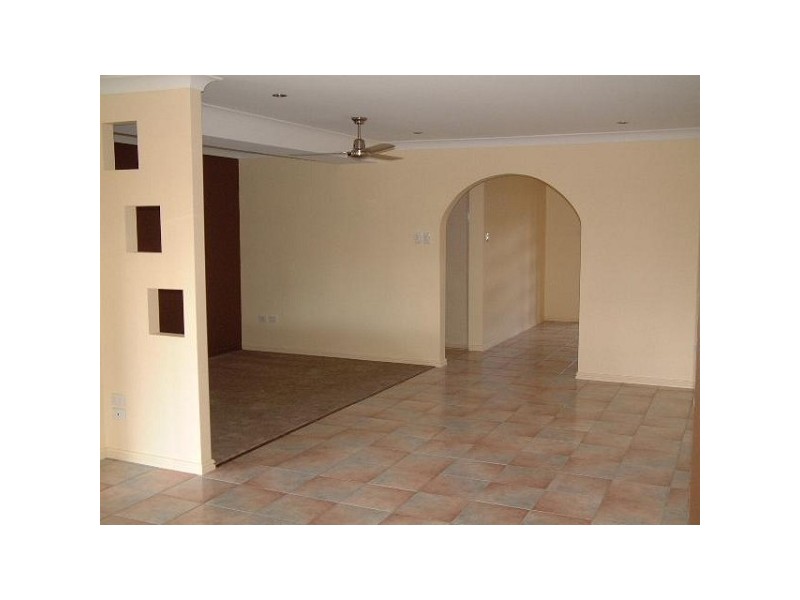 18 Puffer Court, Mount Louisa QLD 4814