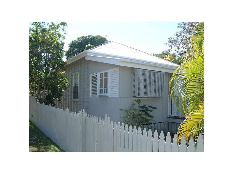 33 Estate Street, West End QLD 4810