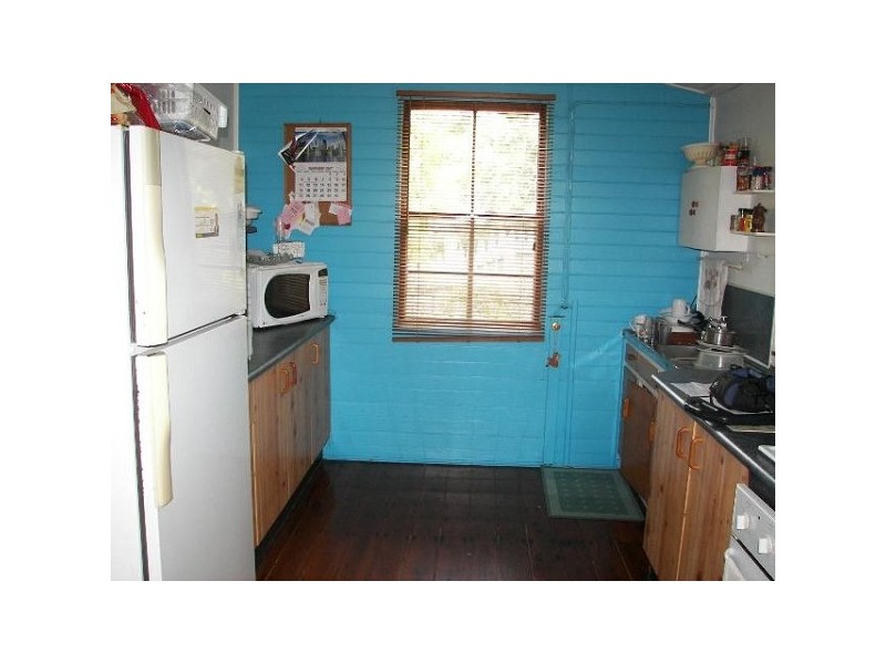 33 Estate Street, West End QLD 4810