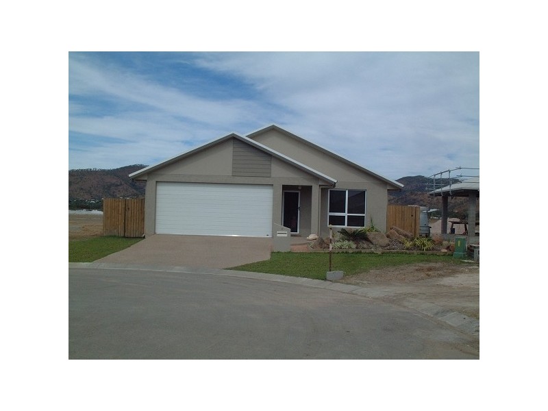 7 Newhaven Place, Idalia QLD 4811