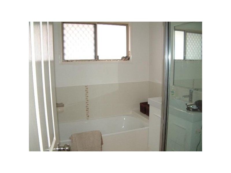 18 Kroymans Drive, Mount Louisa QLD 4814