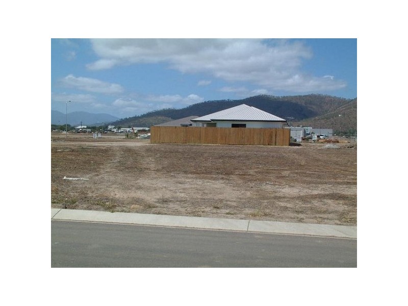 5 Waterstone Terrace, Idalia QLD 4811