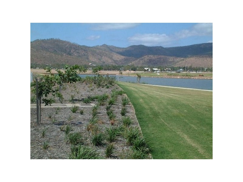 5 Waterstone Terrace, Idalia QLD 4811