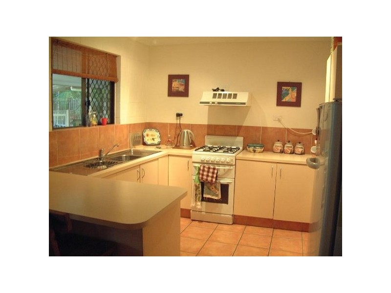 27 Whitsunday Drive, Kirwan QLD 4817