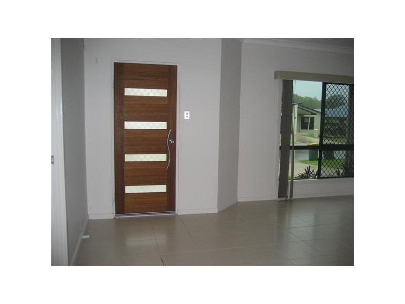 28 Daintree Drive, Bushland Beach QLD 4818