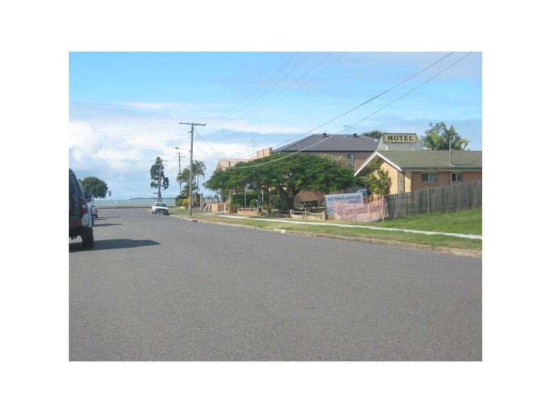 14 Adam Street, Wynnum QLD 4178