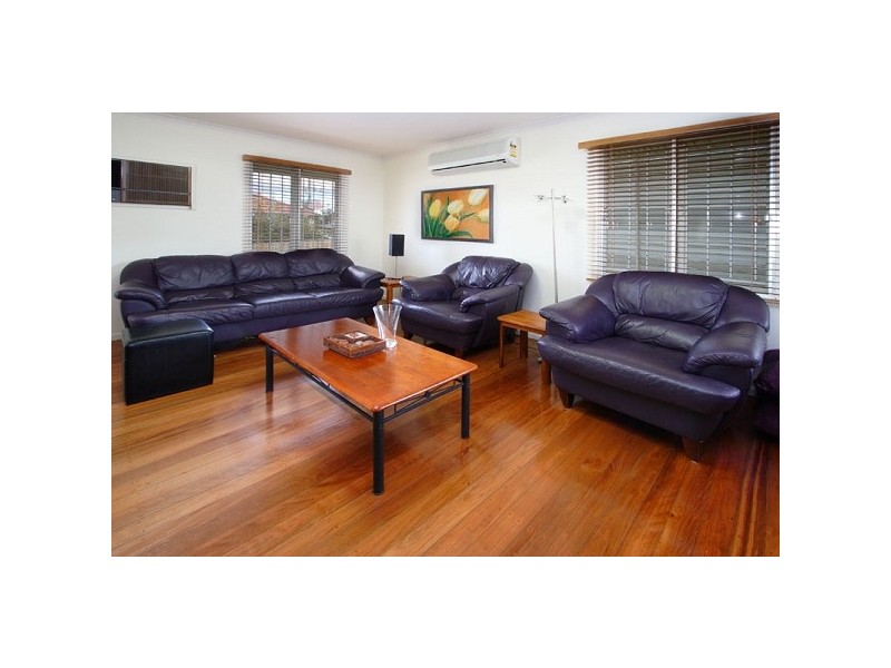 32 Natasha Street, Wynnum West QLD 4178