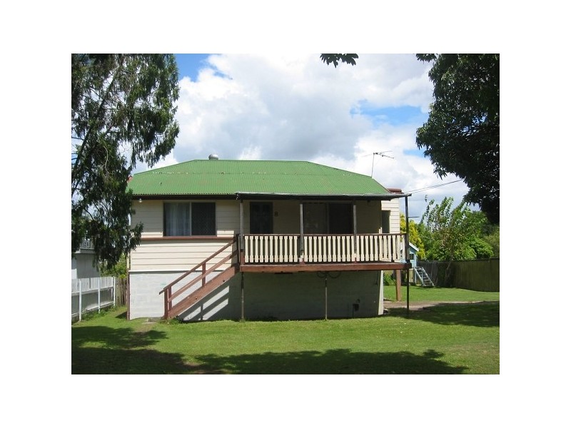 8 MacKenzie Street, Manly West QLD 4179