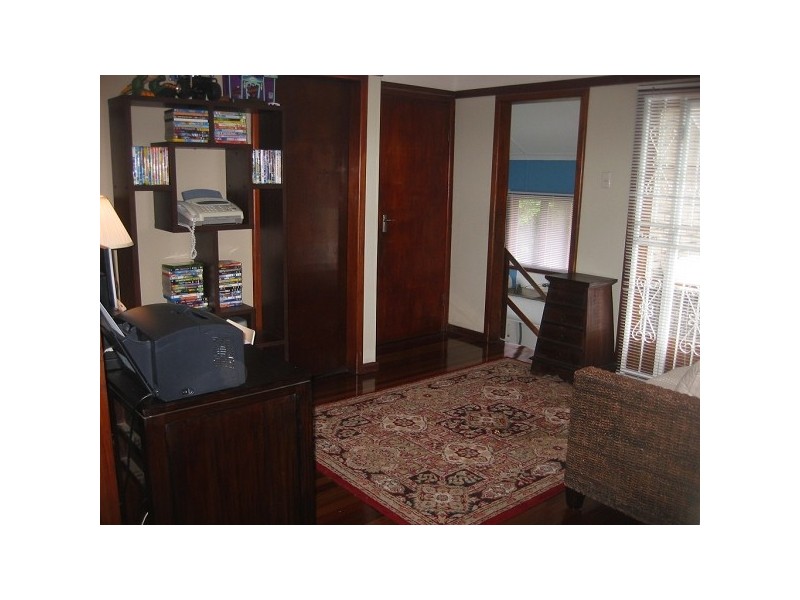 182 Whites Road, Lota QLD 4179