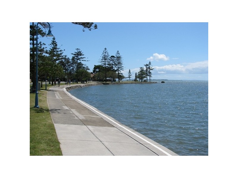 379 Esplanade, Manly QLD 4179