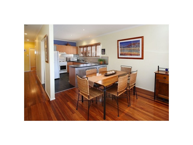 14 Stewart Parade, Manly QLD 4179