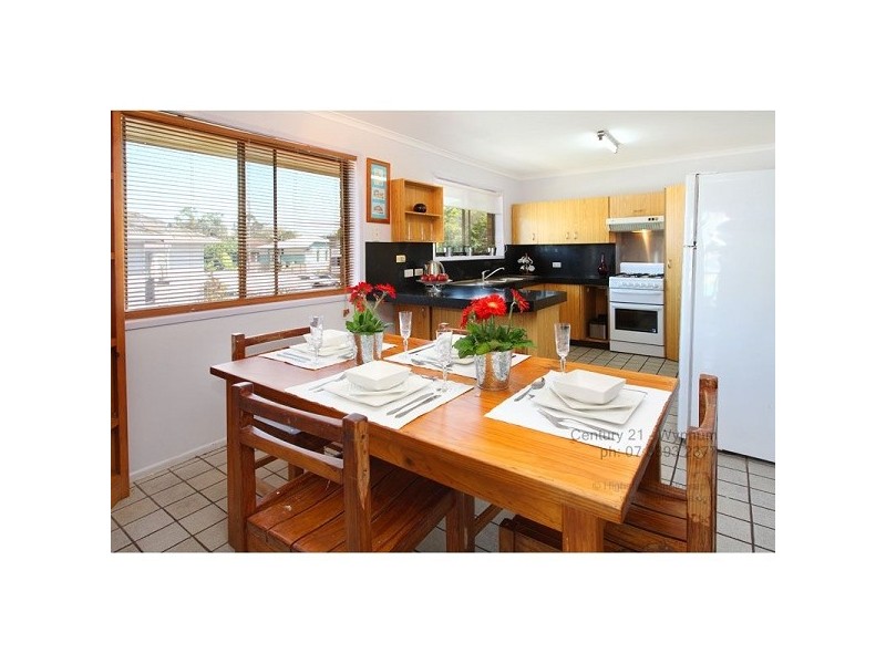 11 Cusack Parade, Wynnum QLD 4178