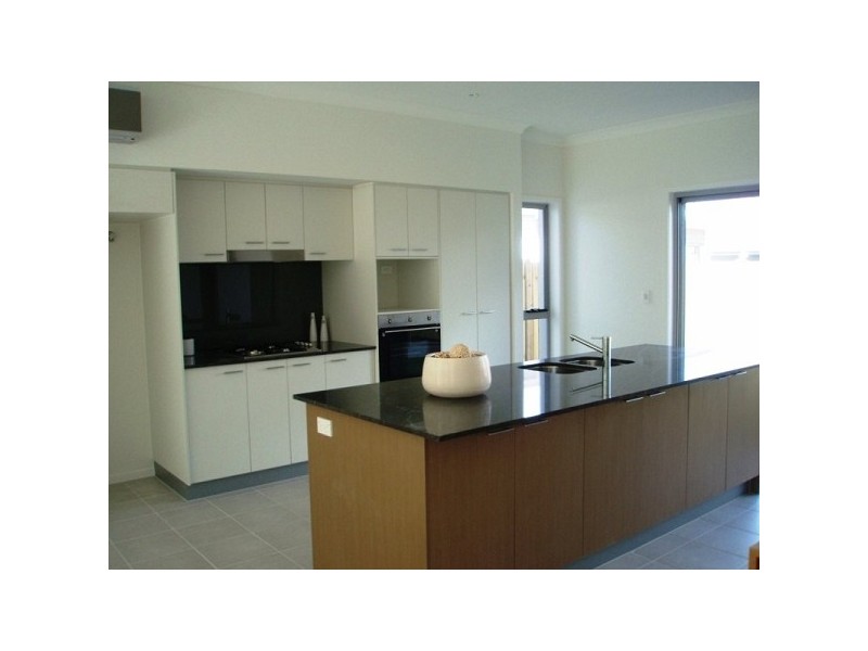 32 Brook Street, Wakerley QLD 4154