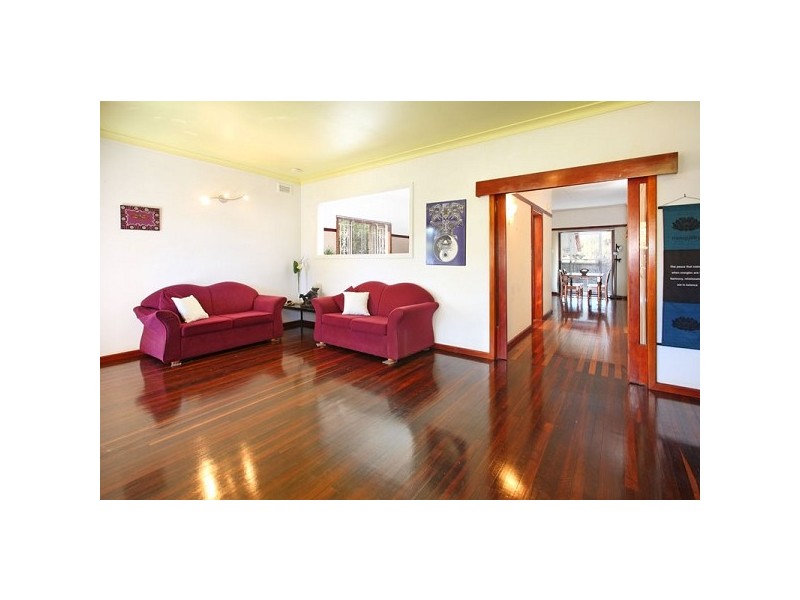 182 Whites Road, Lota QLD 4179