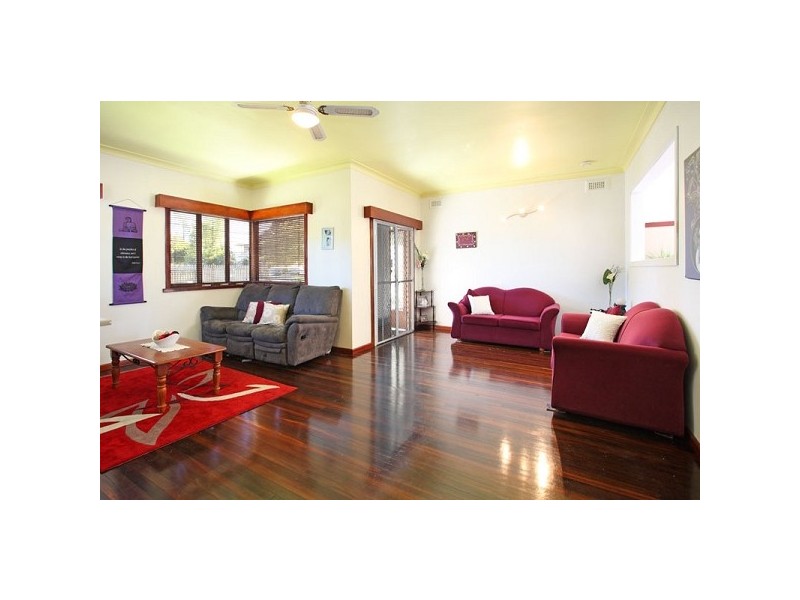 182 Whites Road, Lota QLD 4179