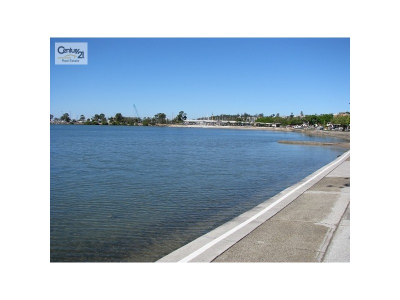 379 Esplanade, Manly QLD 4179