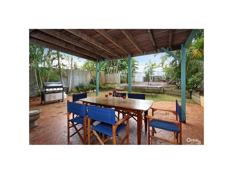 23 Haig Street, Wynnum QLD 4178