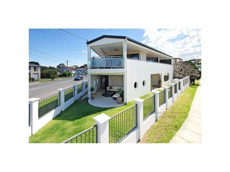 705 Esplanade, Lota QLD 4179