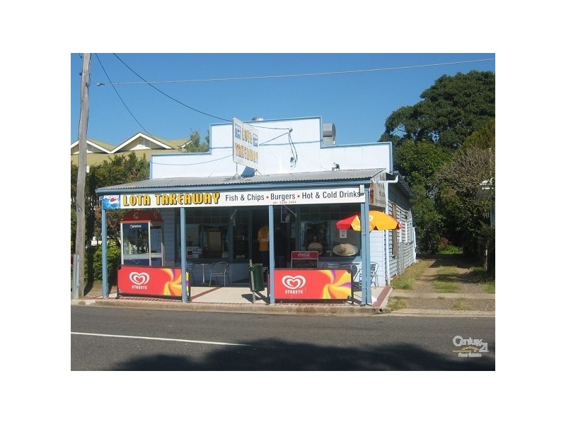 713 Esplanade, Lota QLD 4179