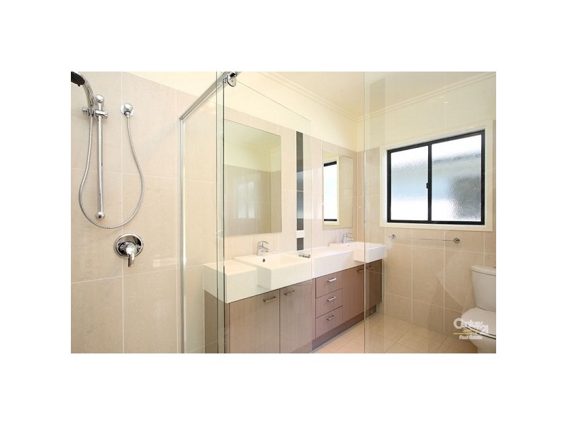 54 Whites Road, Manly West QLD 4179